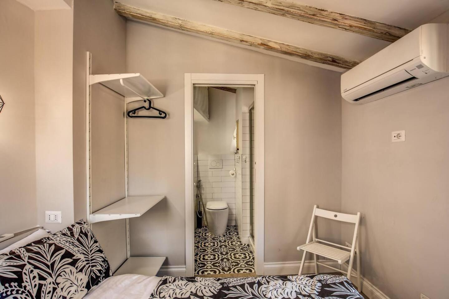 Attic With Terrace By Trevi Fountain Apartment Roma Exterior foto