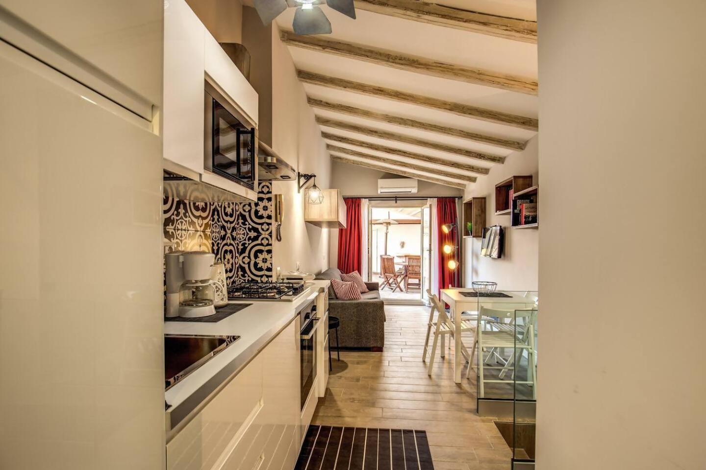 Attic With Terrace By Trevi Fountain Apartment Roma Exterior foto