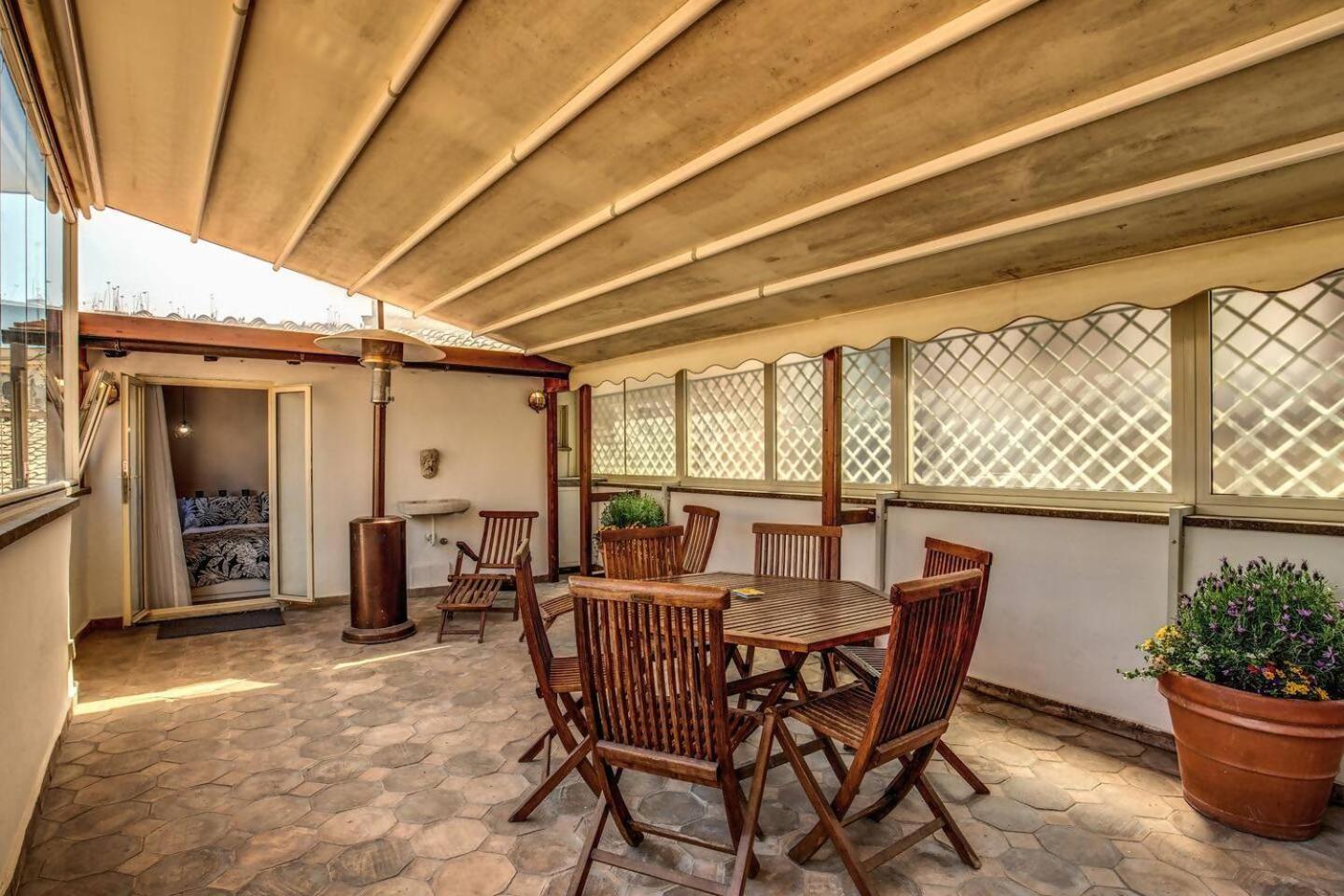 Attic With Terrace By Trevi Fountain Apartment Roma Exterior foto