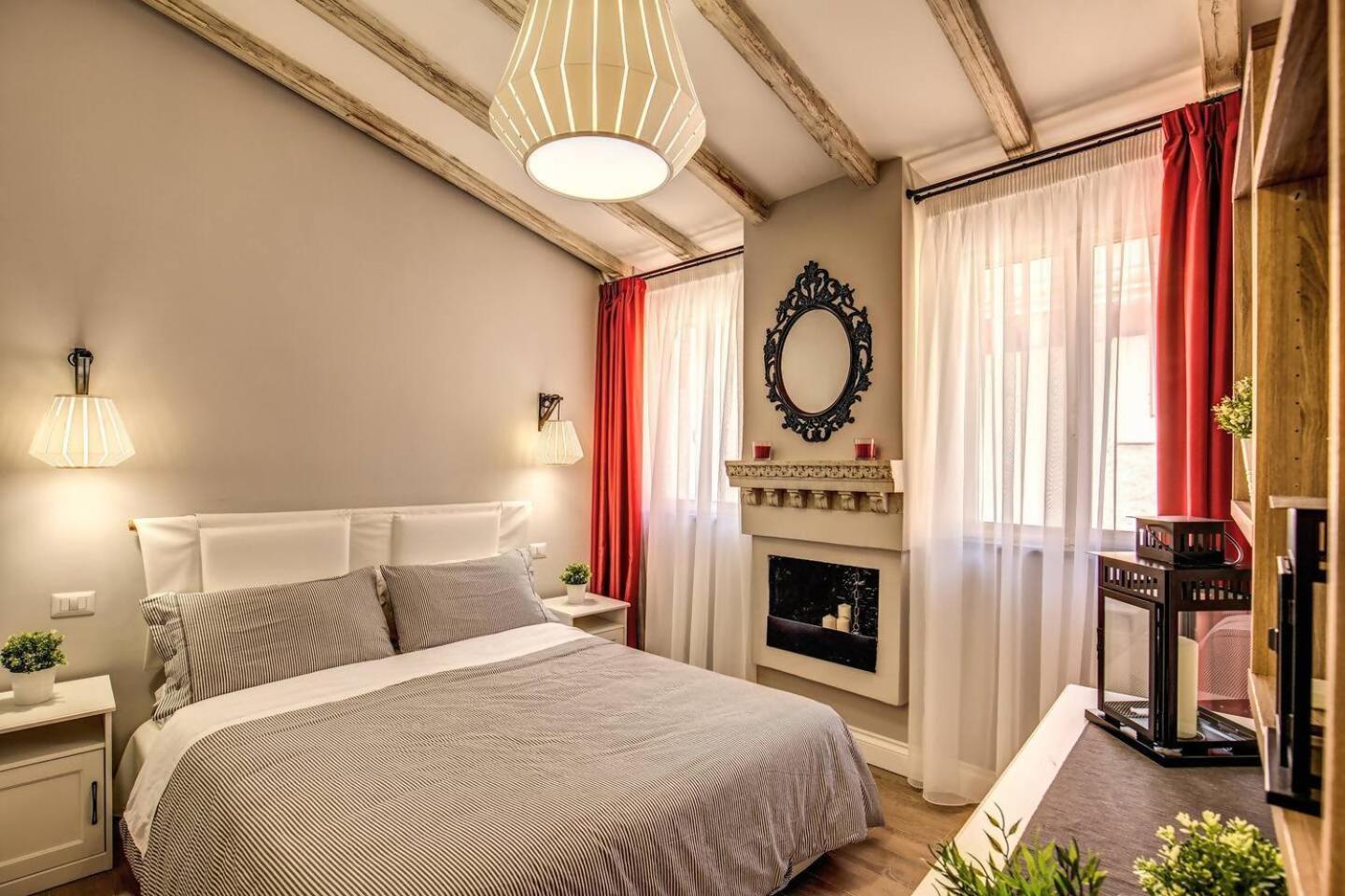 Attic With Terrace By Trevi Fountain Apartment Roma Exterior foto